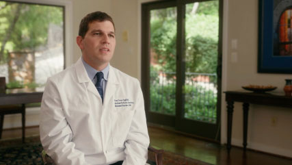 Video play button featuring an image of Dr.Yasar Torres-Yaghi